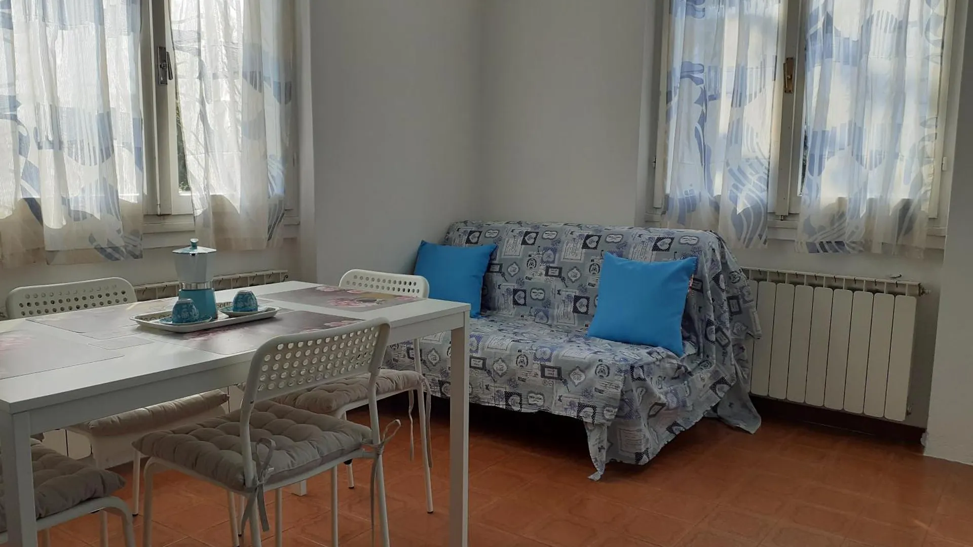 Lake View, Pool And Relax In A Private Villa Pilzone 0*,  Ιταλία